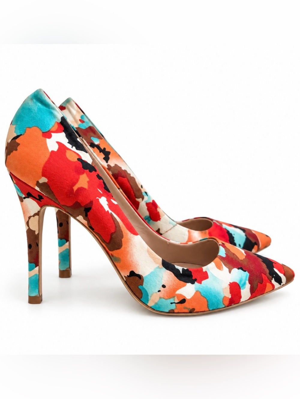 Charles by Charles David Abstract Watercolor Stiletto Heels Size 8